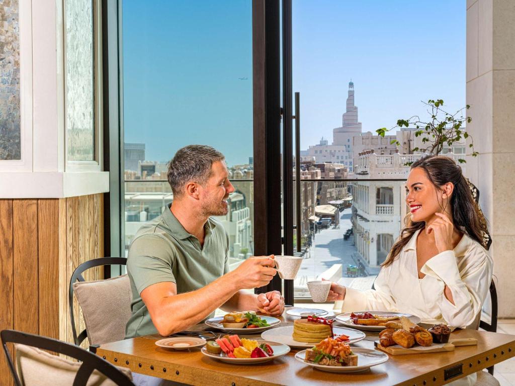 Hotel Dining