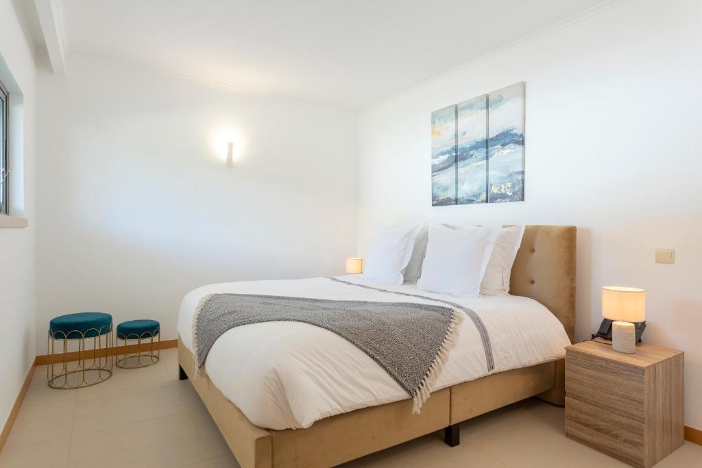 Varandas do Castelo By Garvetur — Hotel rooms in Albufeira, Faro