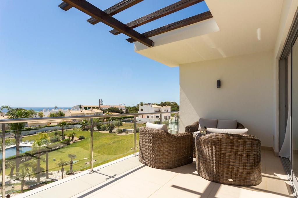 Varandas do Castelo By Garvetur — Hotel rooms in Albufeira, Faro