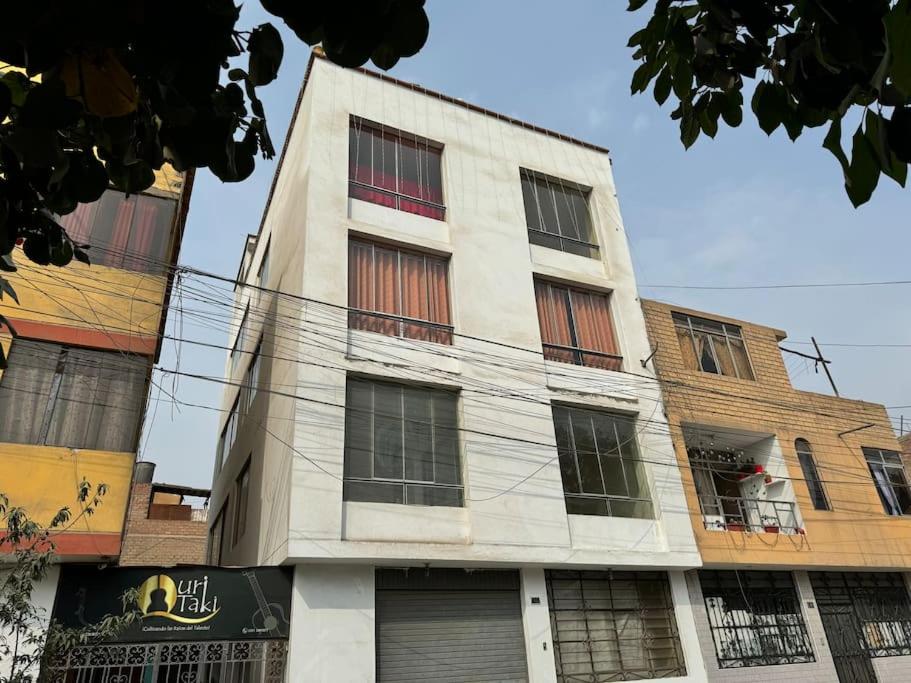 Acogedor y lindo Departamento en estreno - 3