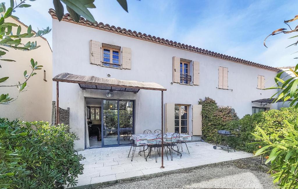 Maison In Saintlaurentdelacabrerisse avec Wifi Holiday home in