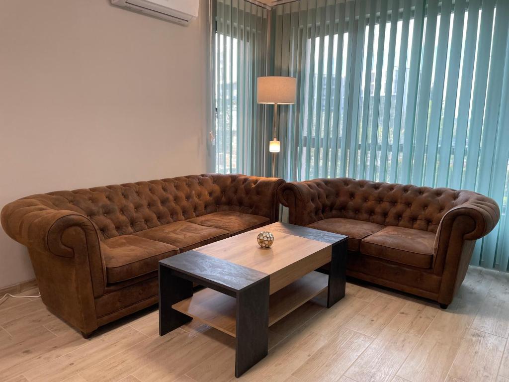 Lion1, Schwarzmeertraum, stilvoll, 7 Minuten zum Strand, WLAN gratis, Burgas