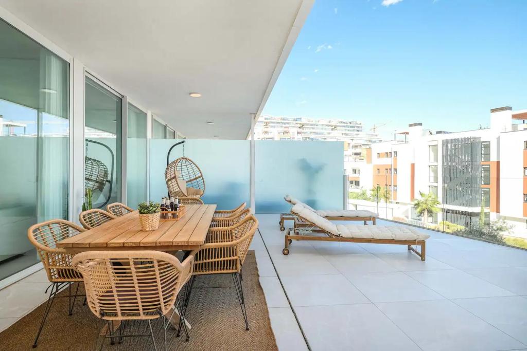Med Two luxury apartment with sea view - 4