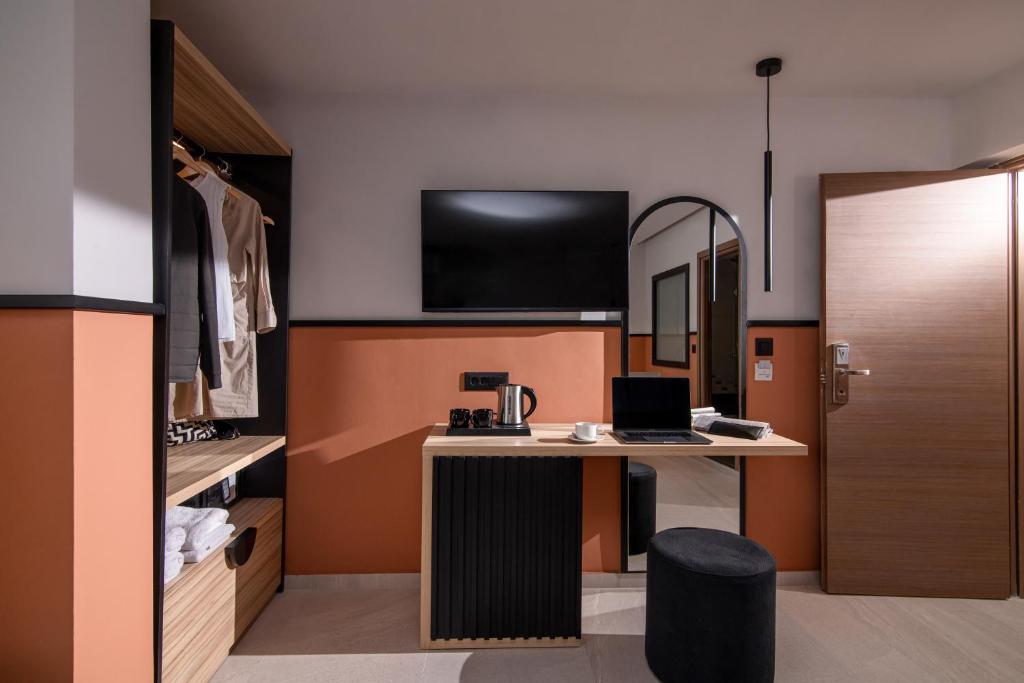 Mistral Bay Hotel — Hotel rooms in Ammoudara (Agios Nikolaos)