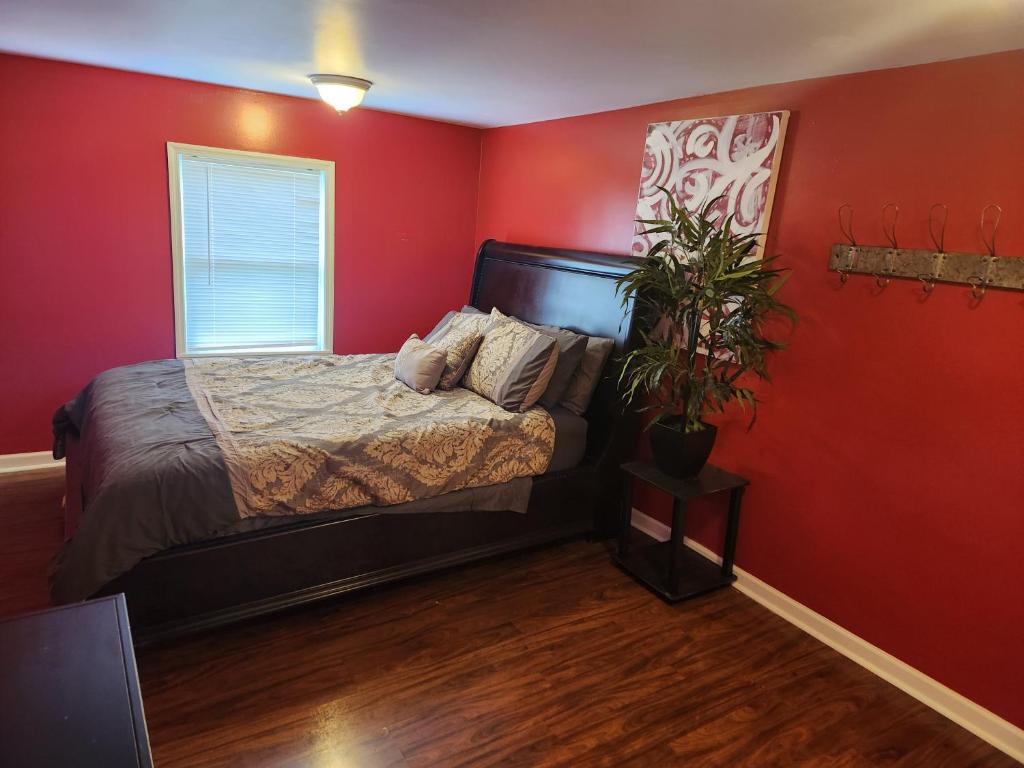 Good Vibes, Lawrenceburg