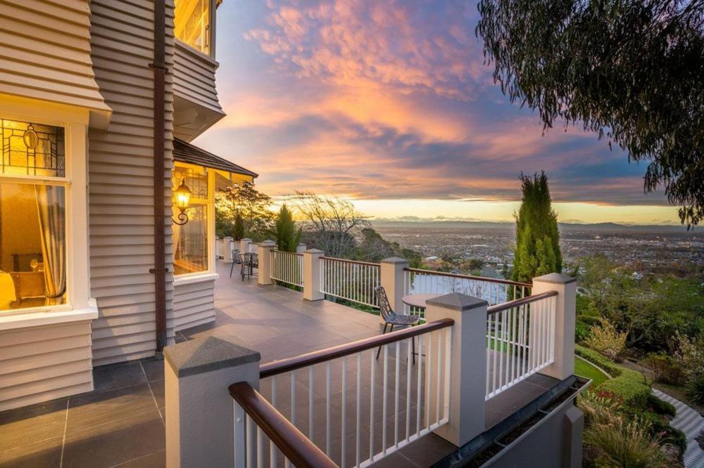 Exterior view, Hackthorne Gardens Luxury Accommodation in Christchurch