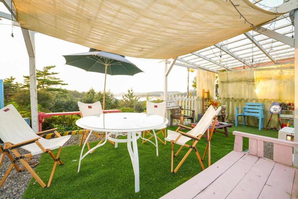 Taean  Haeyang Jungwon Pension