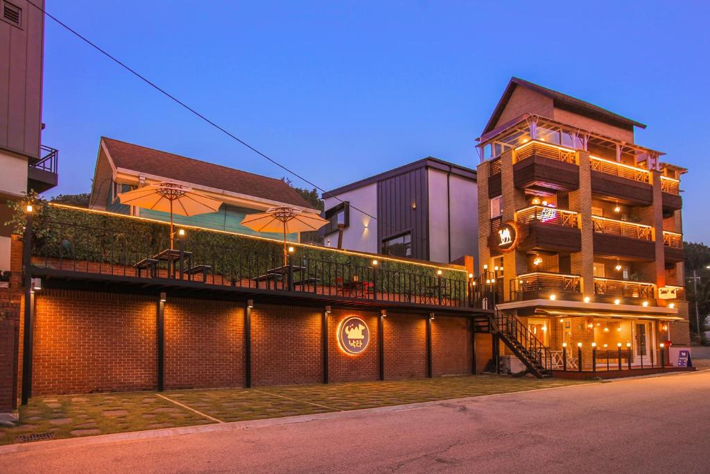 Camel Pension in Pocheon, Pchočchon