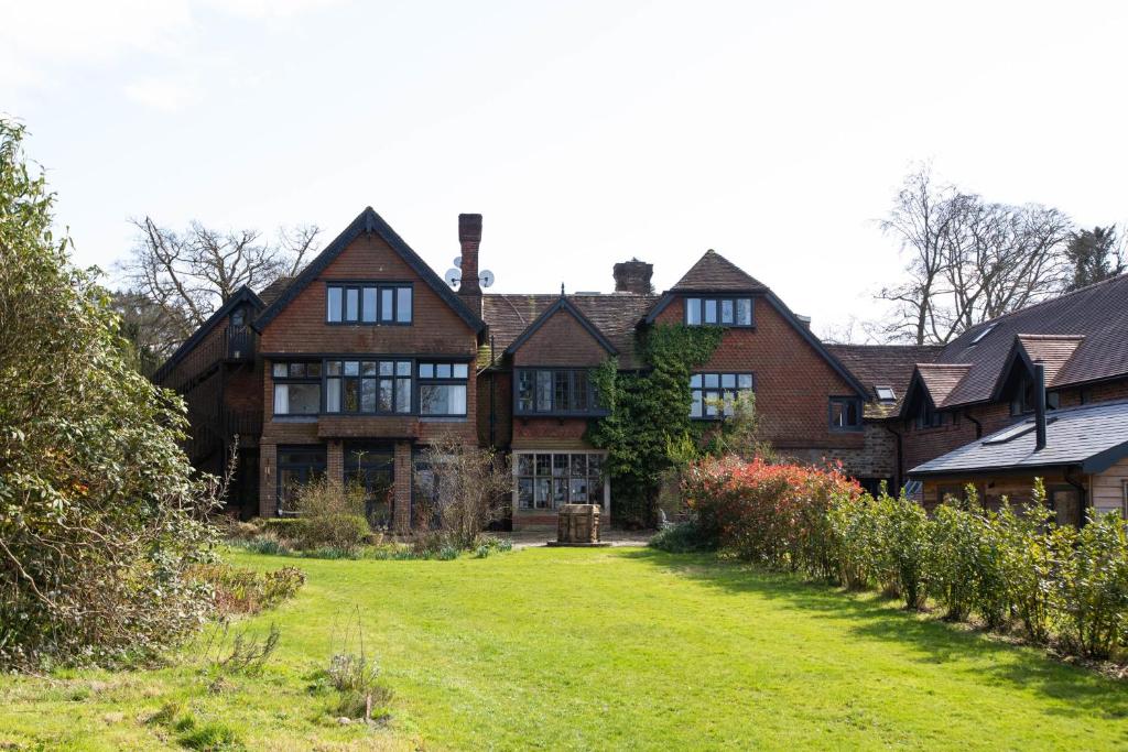 Large Country House in Ashdown Forest, Tyes Cross