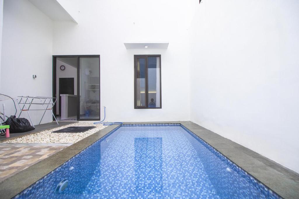 Arrayan B12 Private Pool and Balcony, Tlekung