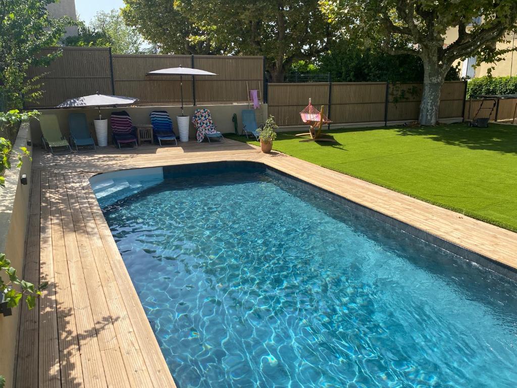 Superbe villa avec piscine, jardin et terrasse aux portes d'Aix en Provence - 2