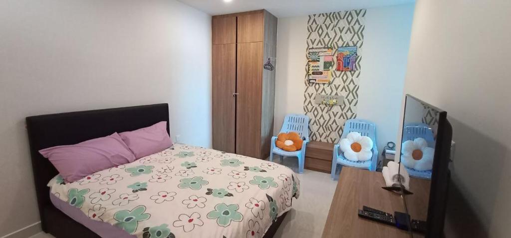 Infinity City View Pool II Kozi Square, Kučing