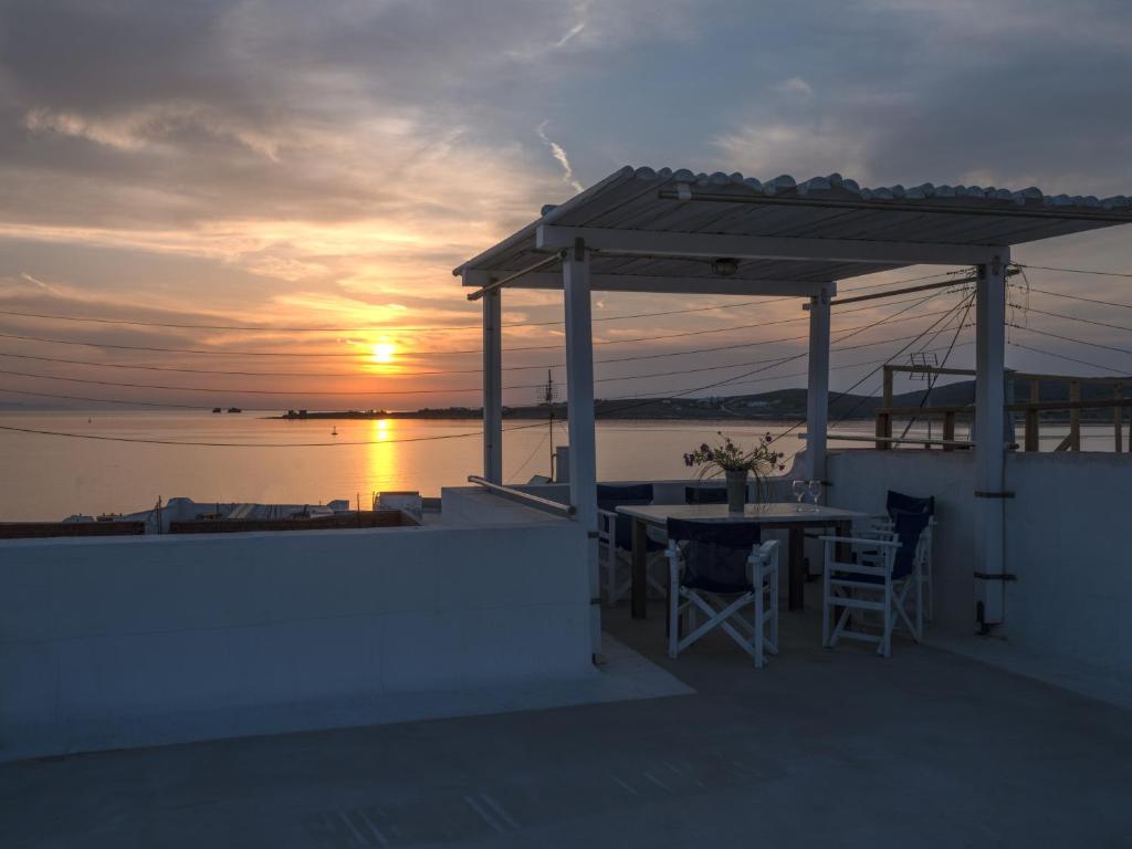 House in Castle, Parikia