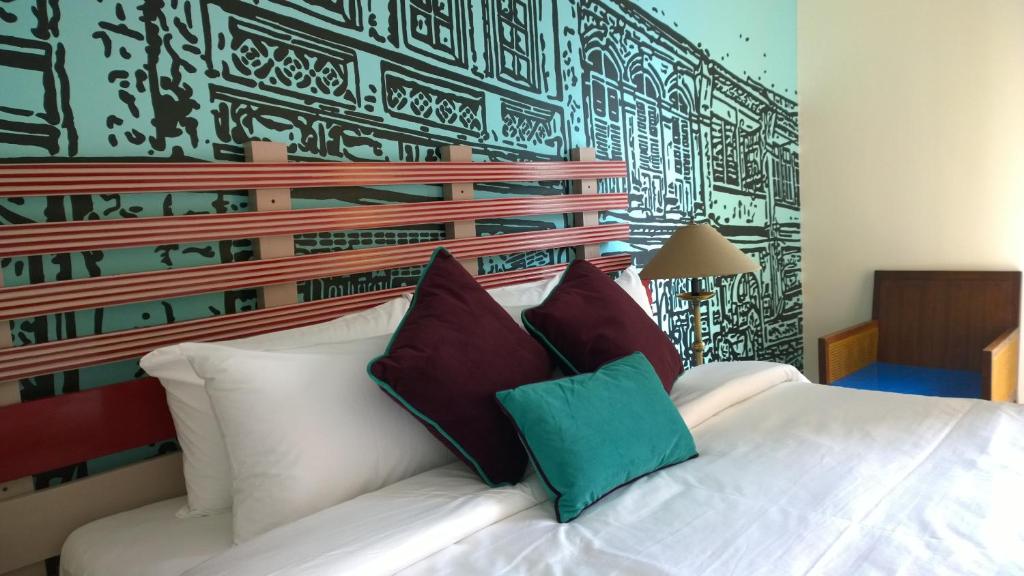 The Pho Thong Phuket photo