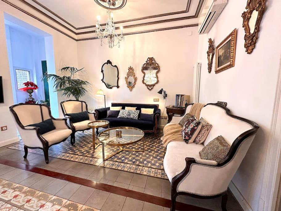 Large patio 4 bedrooms 4 bathrooms of which 3 en-suite - 5