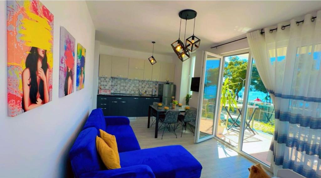 King Princ, Shëngjin