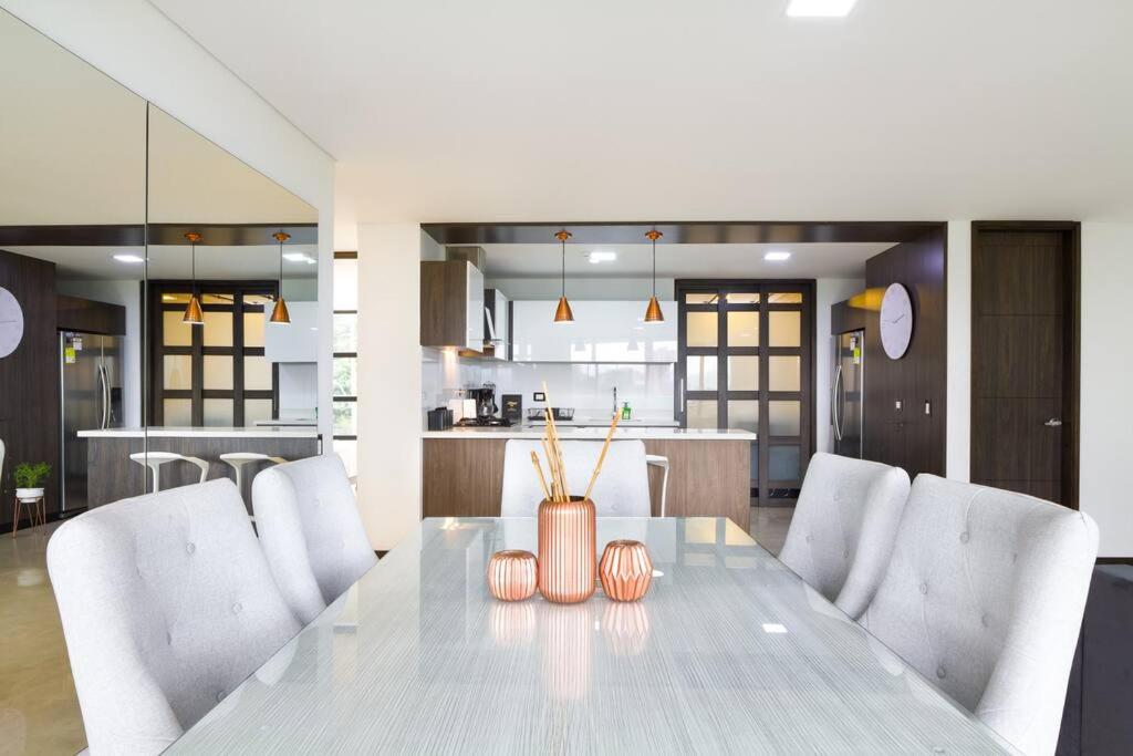 301 Modern space in exclusive area of El Poblado - 4