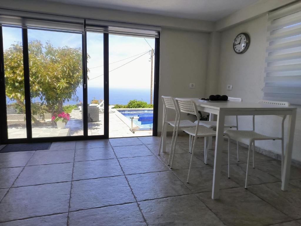 Apartamentos Guayonje Costa - 4