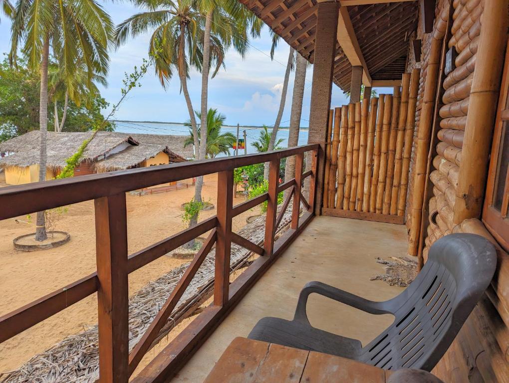 Surfpoint Sri Lanka Kite Village