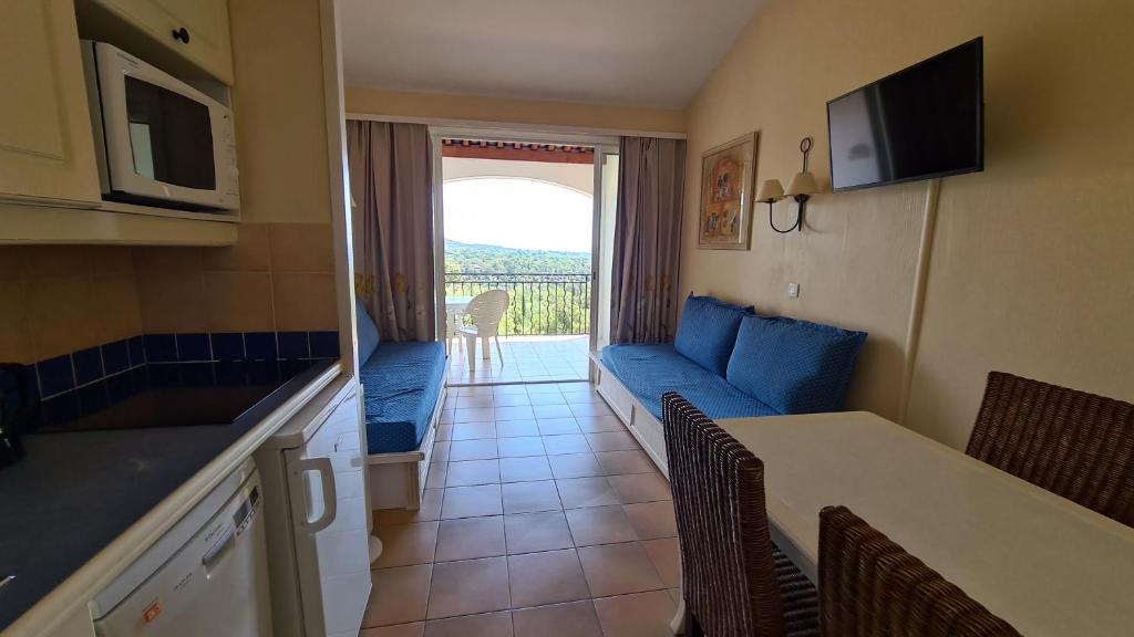 Les restanques du Golfe de SAINT TROPEZ, - 2