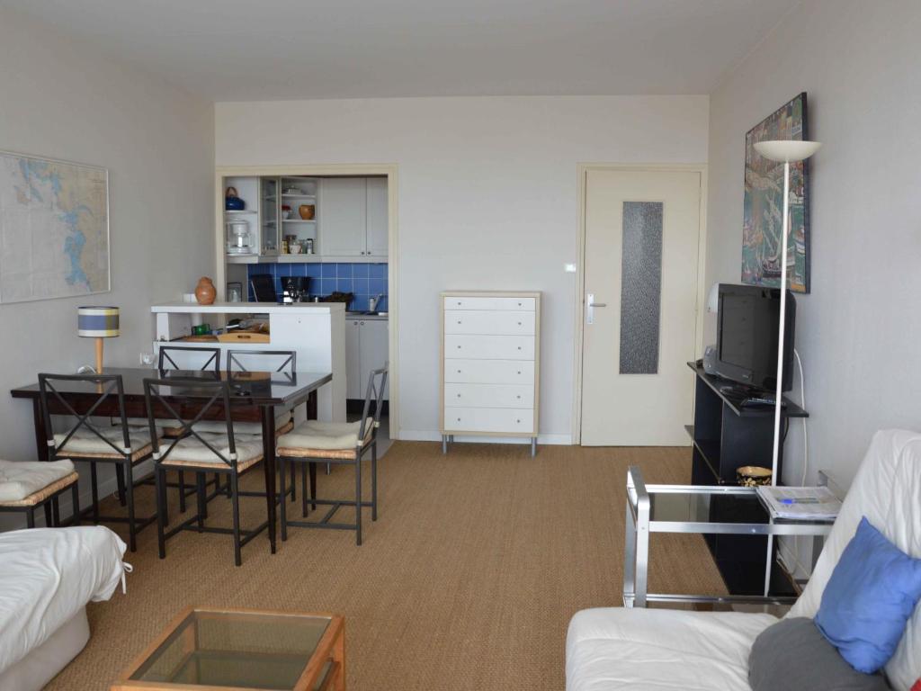 Appartement Confortable avec Balcon - Saint Jean de Monts - FR-1-323-532 - 3