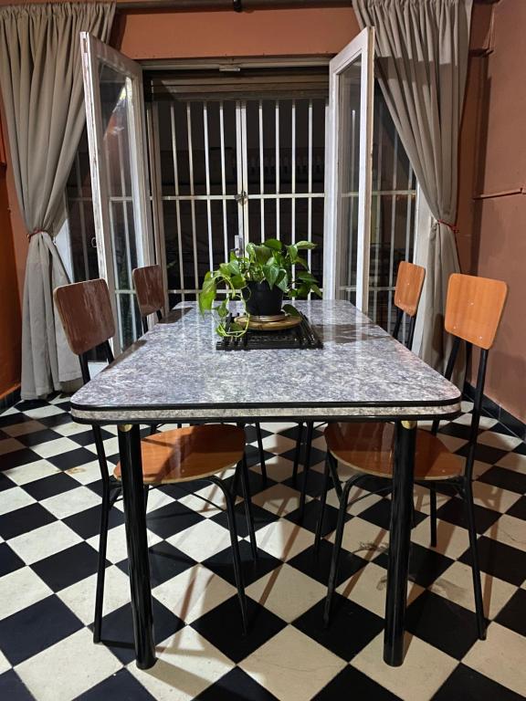 Downtown Room - 3
