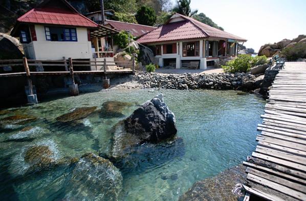 Exterior view, Lighthouse Bungalows in Ko Pha-ngan