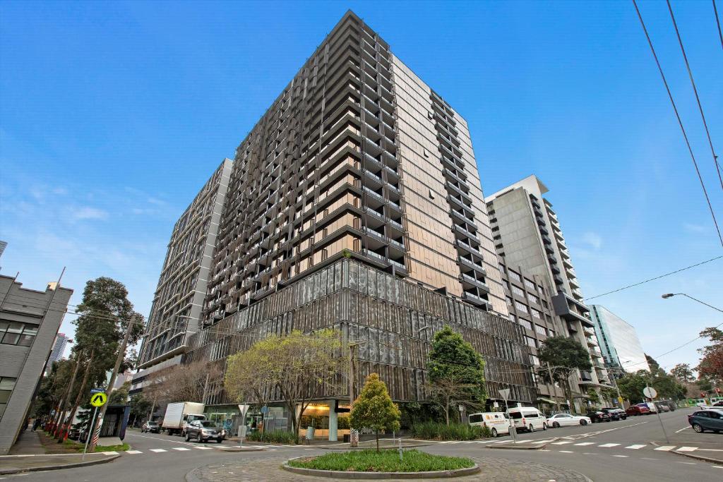 Complete Host Elm Apartments, Melbourne