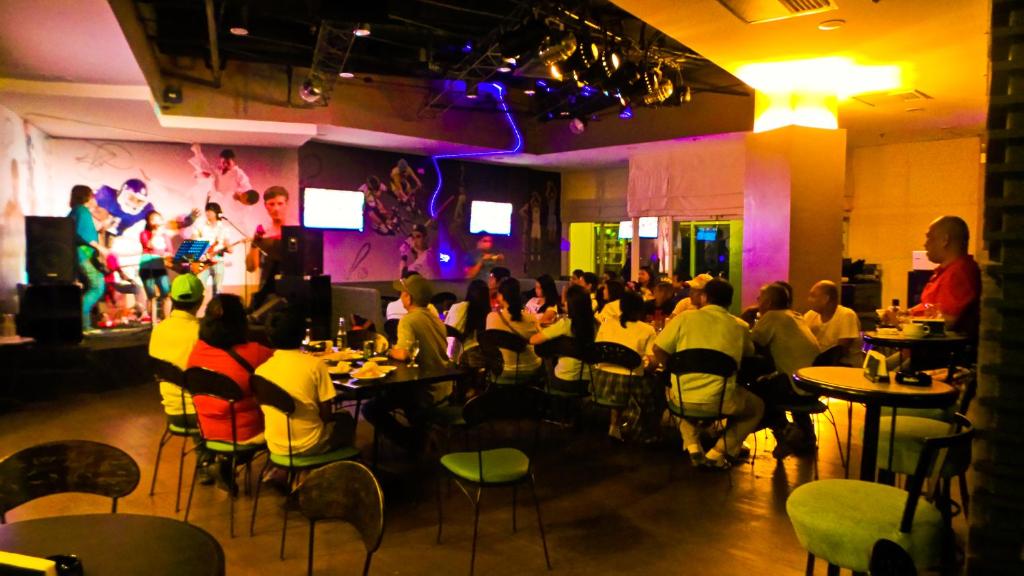 Bar/lounge