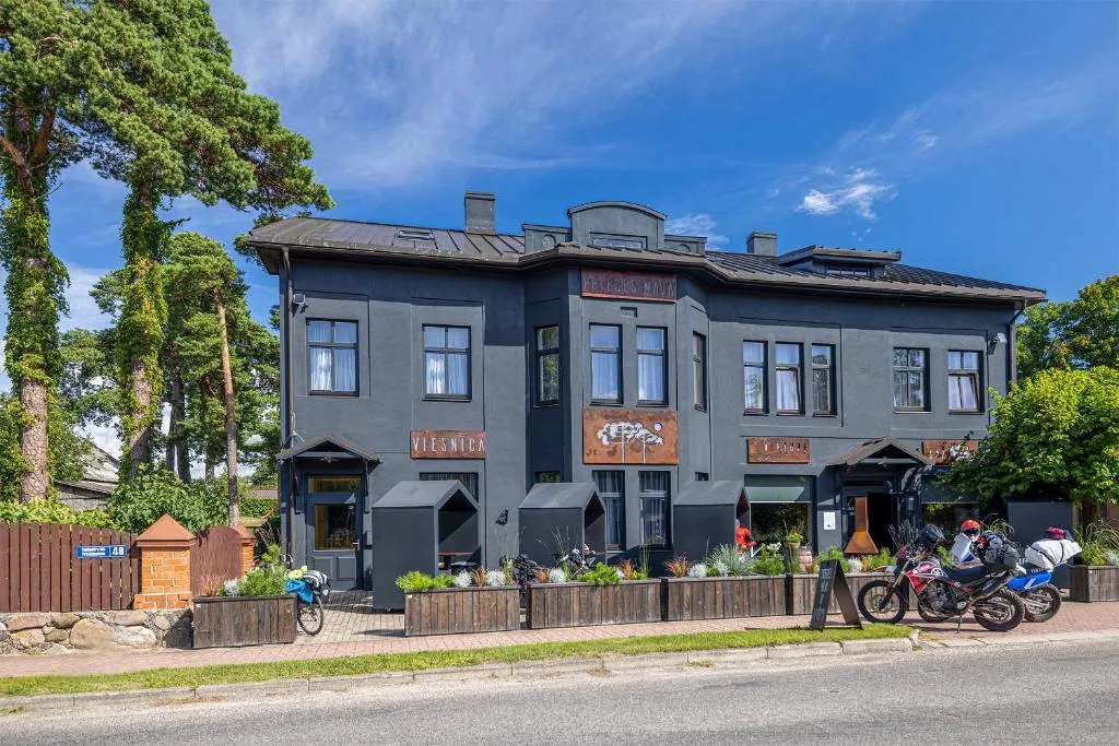 Priedes māja, hotel in Ainaži