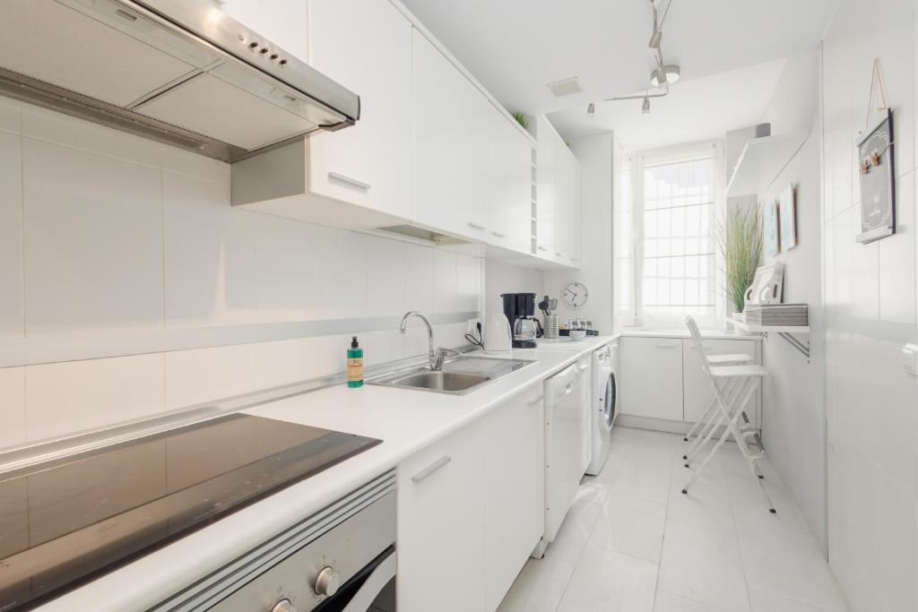 Beautiful beachside duplex apartment with amazing sea views - 2