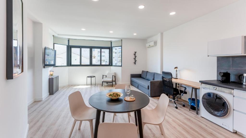 Modern Retreat 2 in Faro by Lovelystay, Faro