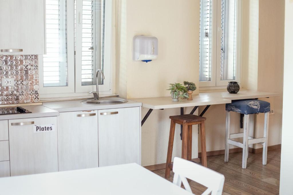 Step to Kotor bay Guesthouse - 3
