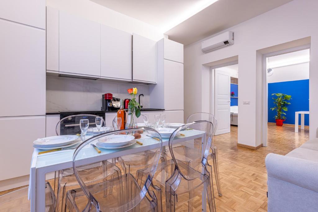 2 bedroom apartment - Chinatown - 3