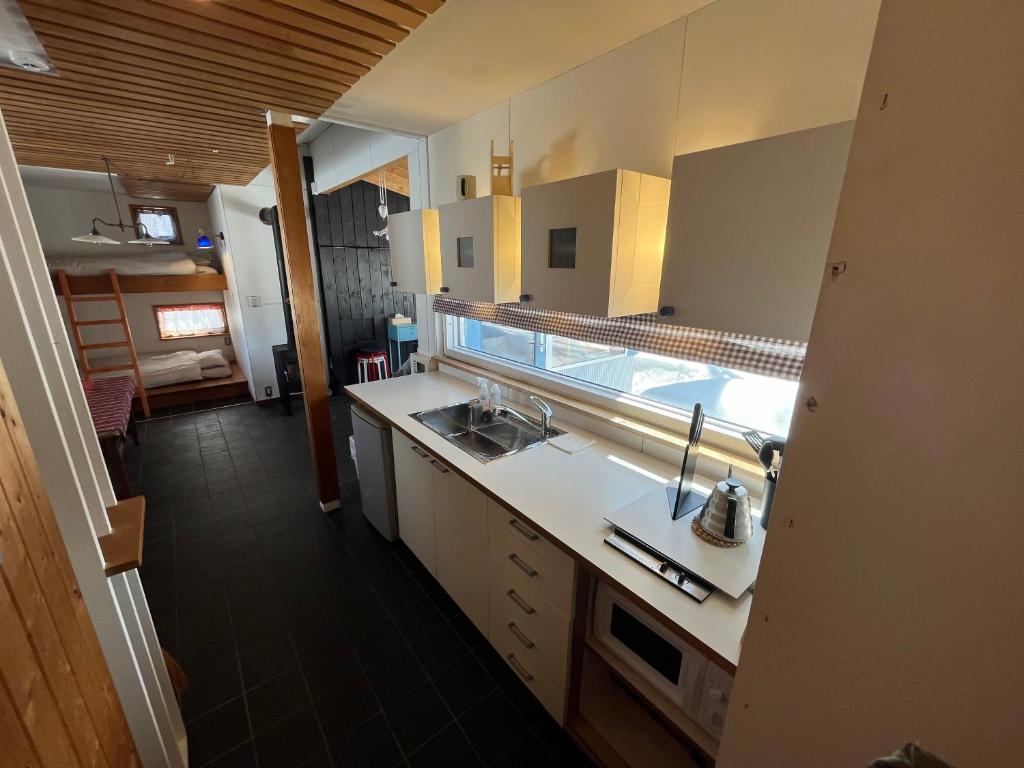 5. 民泊 山の家 フ..