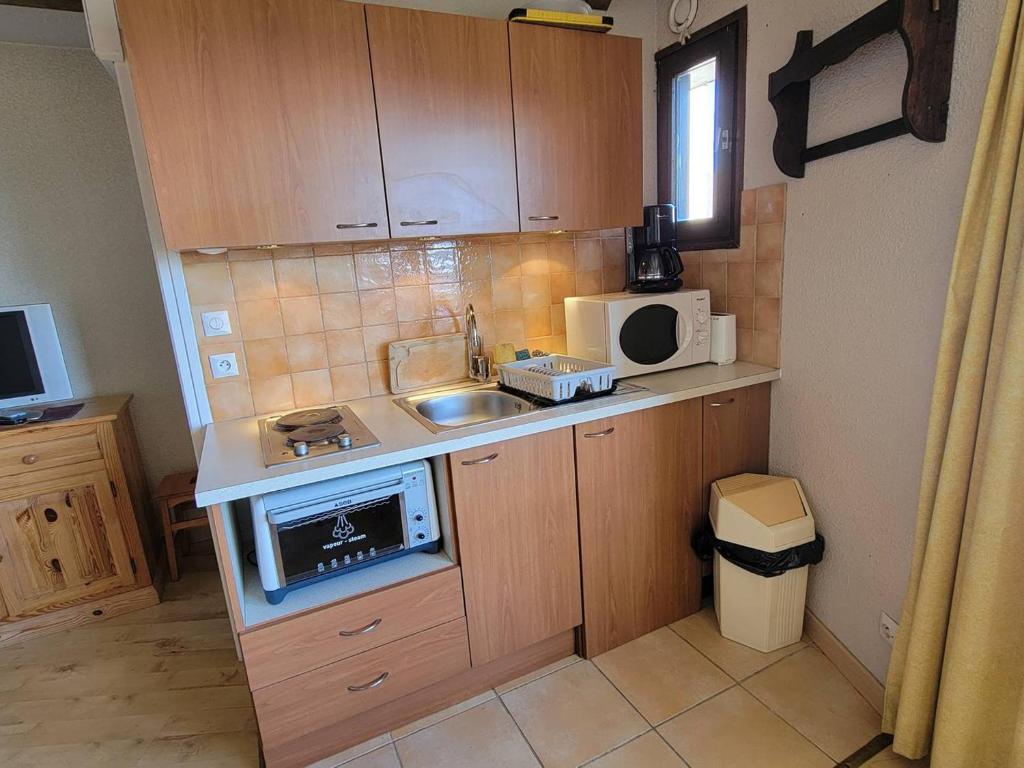 Studio pour 2 avec balcon sud, proche station - FR-1-393-20 - 2
