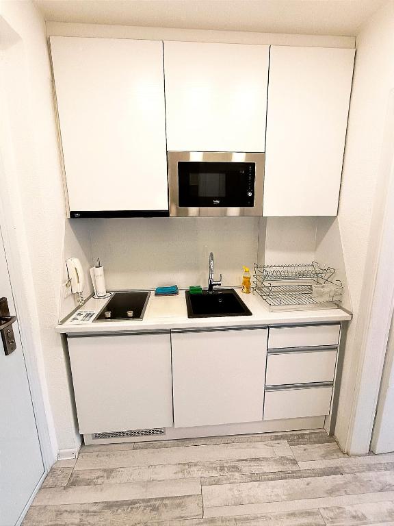 LuxApart Dzidzikovac City Centar free parking - 5