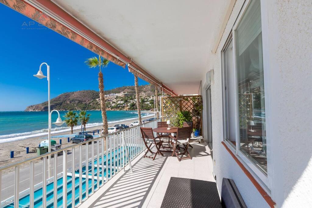 Szimple Magnific Seaviews, La Herradura