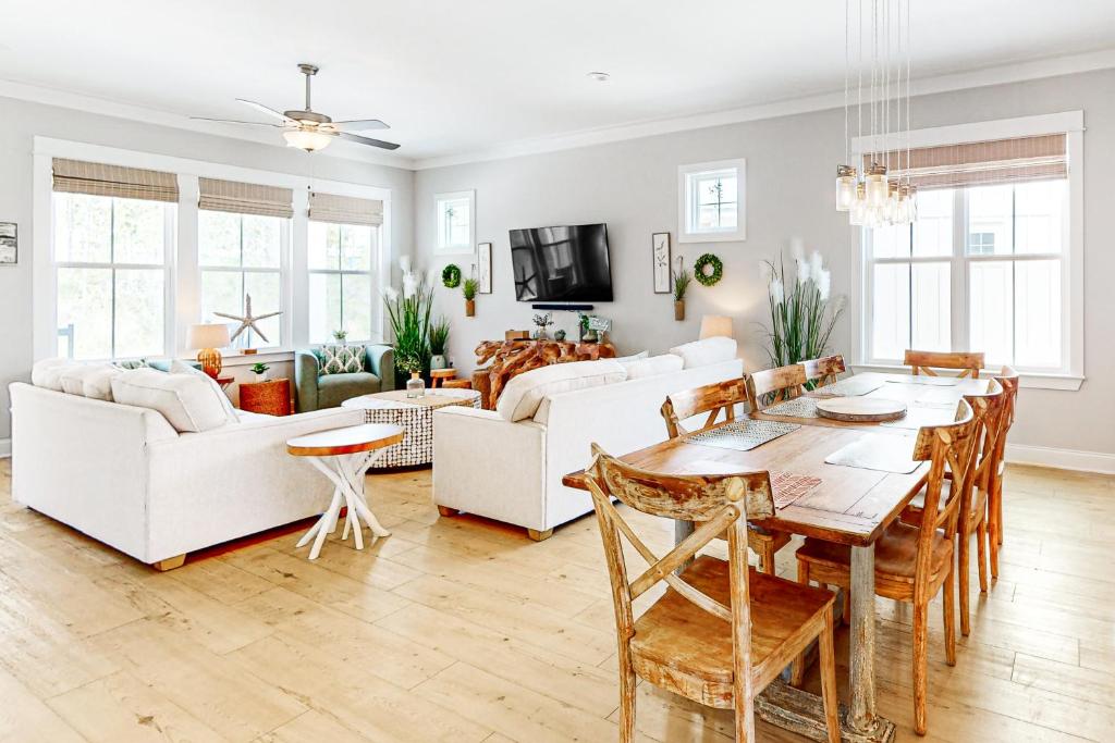 Sandbar at Summer Salt, Orange Beach