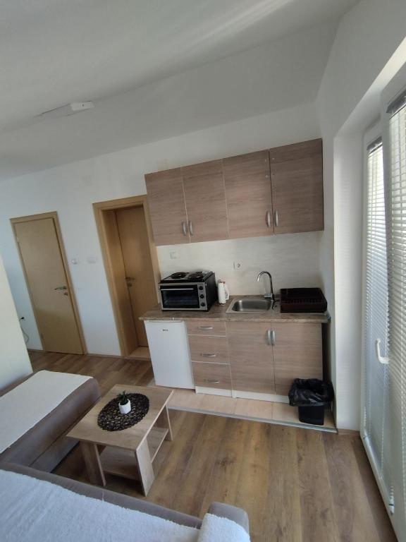 Apartmani Pivac 1 - 4