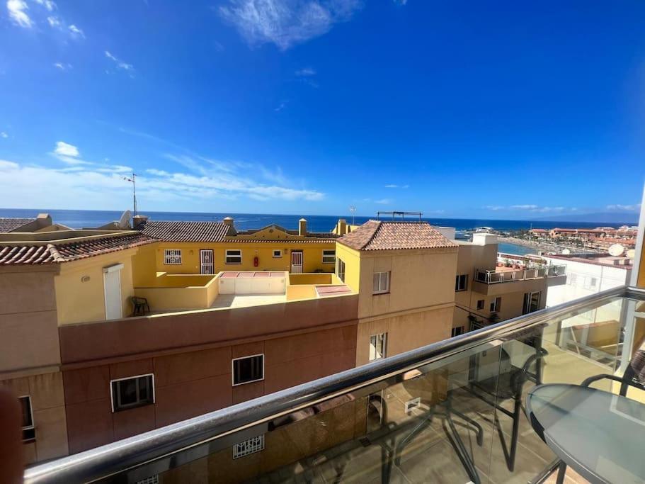 In the center of Los Cristianos - 4