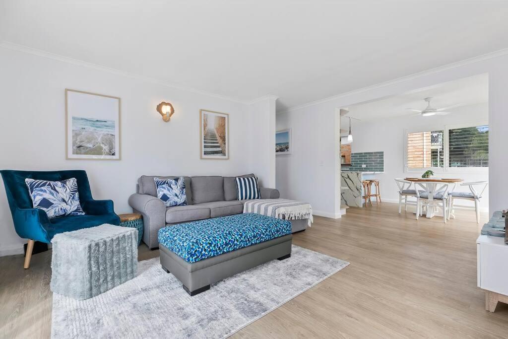 Welcome to Bridge View!, Bongaree