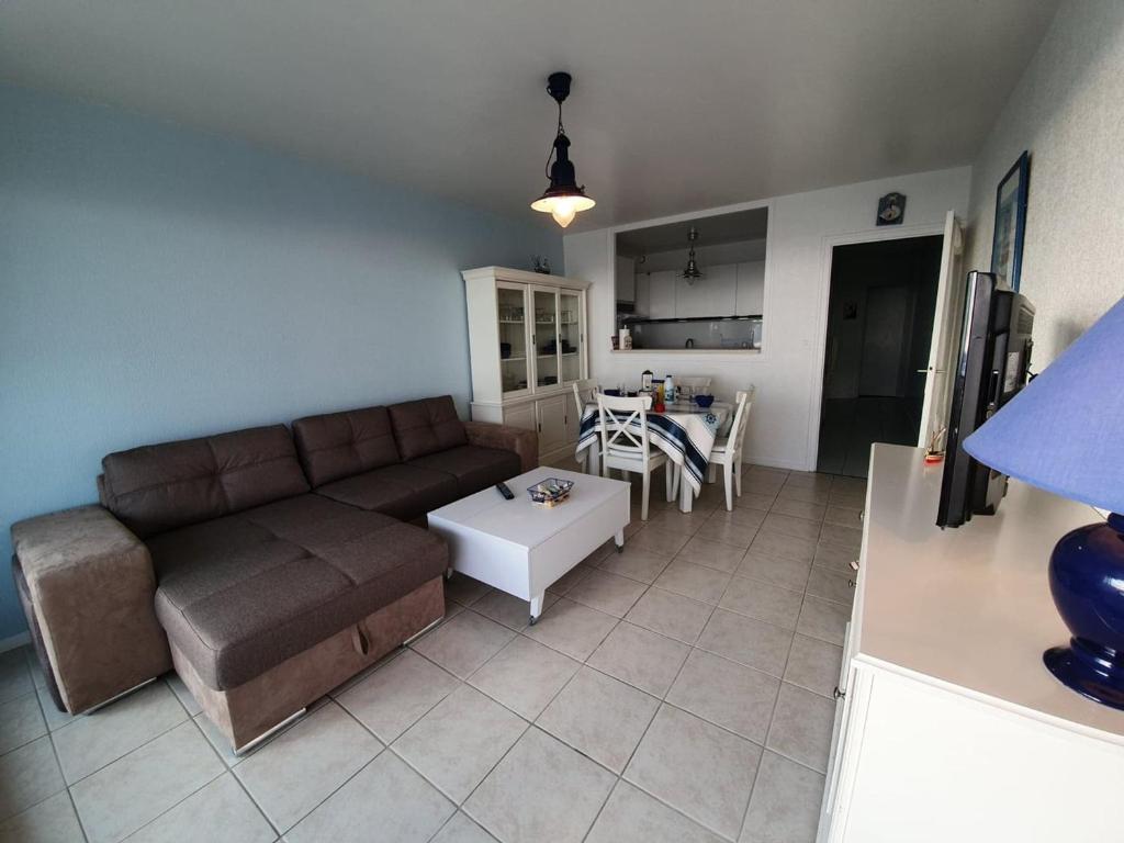 Appartement rénové 3 pièces, 6 couchages avec balcon, TV et parking sécurisé - Saint-Jean-de-Monts - FR-1-224C-291 - 3