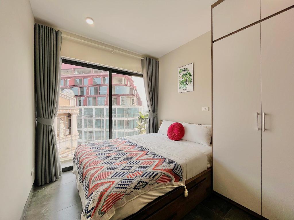 Modern Apartment in Westlake, Hanoj