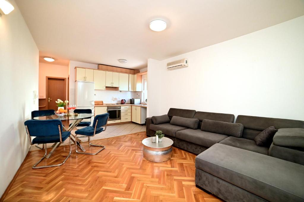 Apartment MS124, Promajna, Promajna