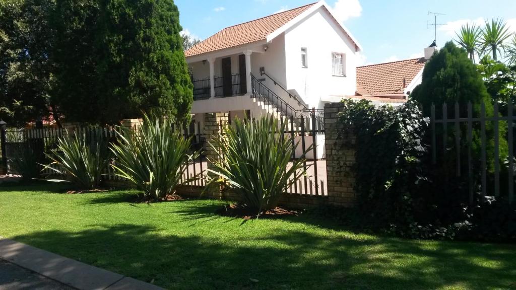 Magnolia Guesthouse & coffeeshop, Vaalpark