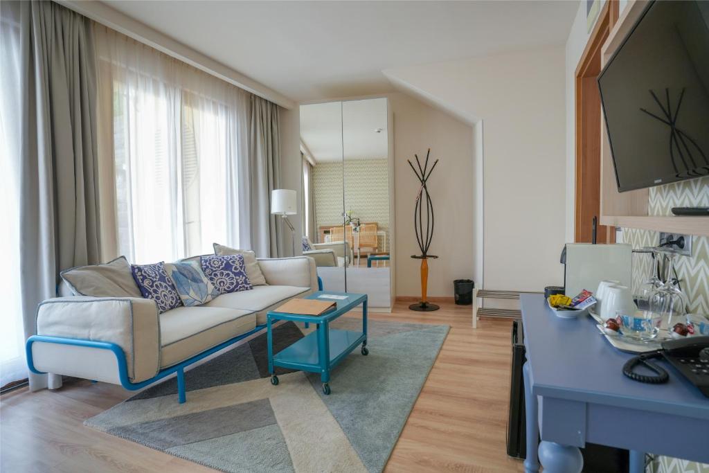 이몰라 우드바하즈 호텔