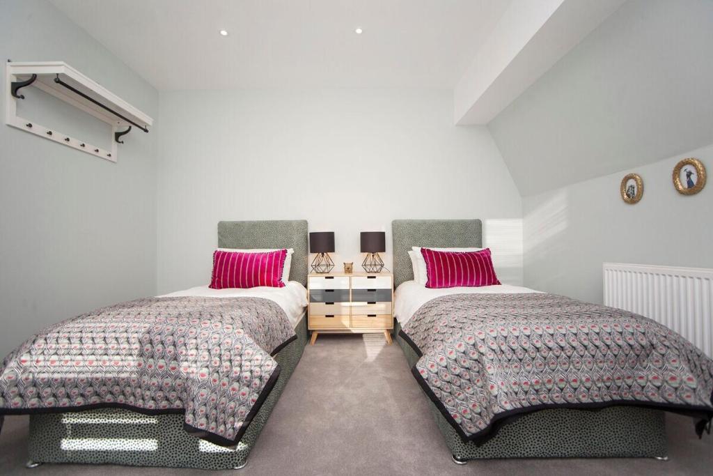 ※ Spacious Georgian Coach House & with Parking (TCH) ※, Bath