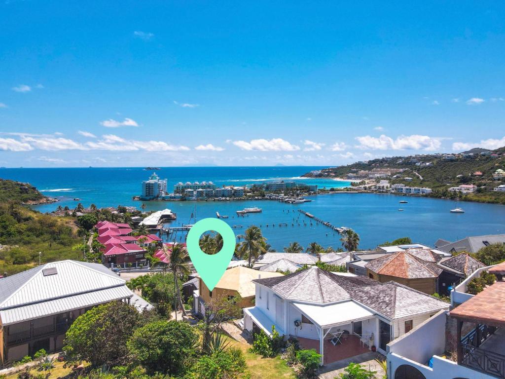 ZouZou charming apartment with swimming pool, Oyster Pond