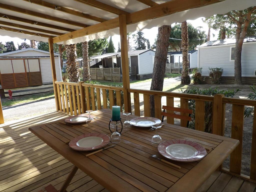 St Cyprien Mobil home 6 personnes Linge inclus - 3